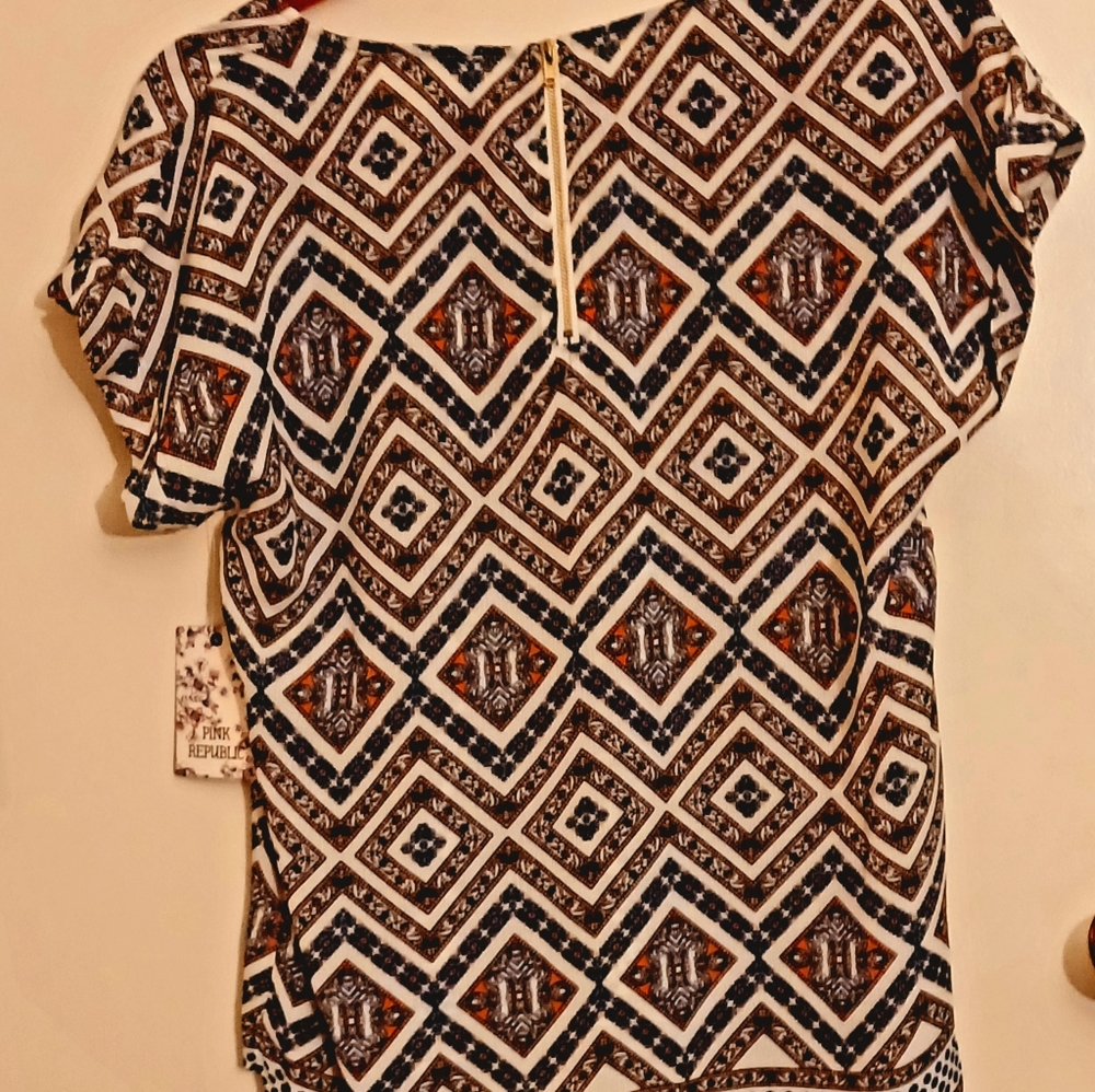Pink Republic shirt NWT - Picture 2 of 6
